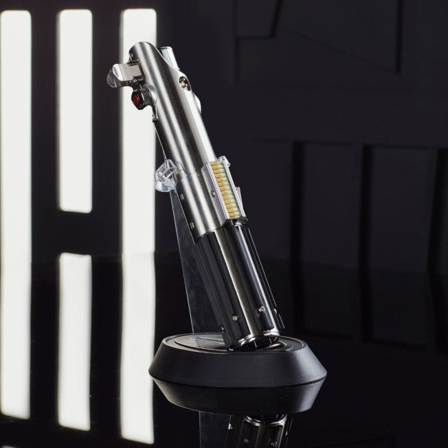 Skywalker Legacy Lightsaber